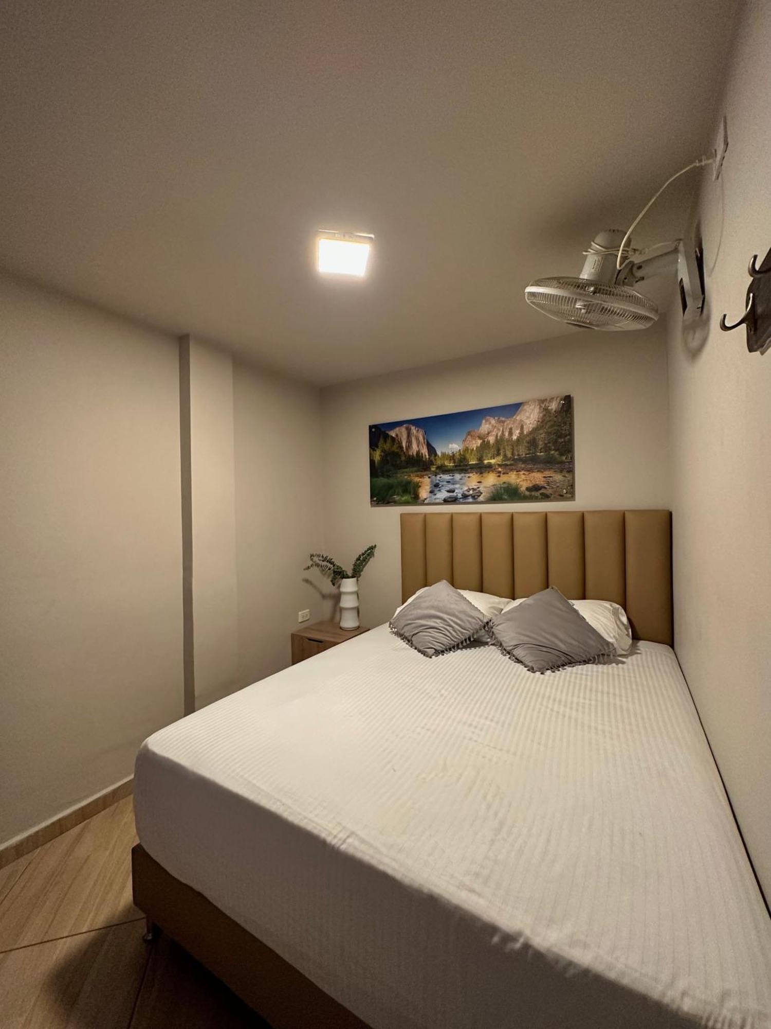 Hotel Bali At Poblado Меделин Екстериор снимка