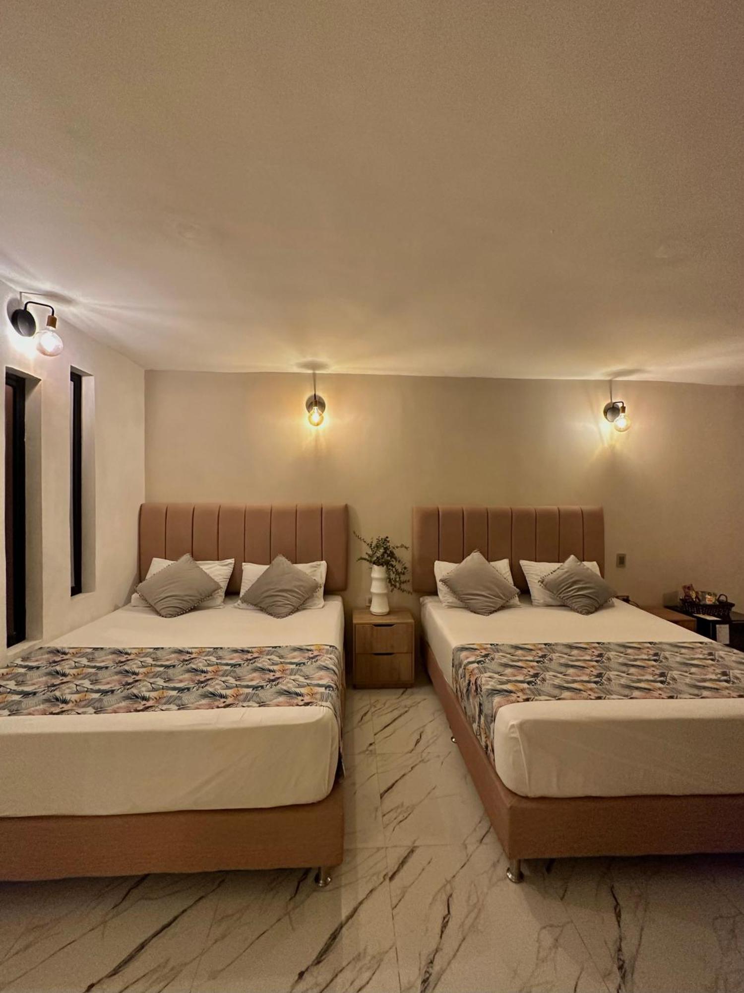 Hotel Bali At Poblado Меделин Екстериор снимка