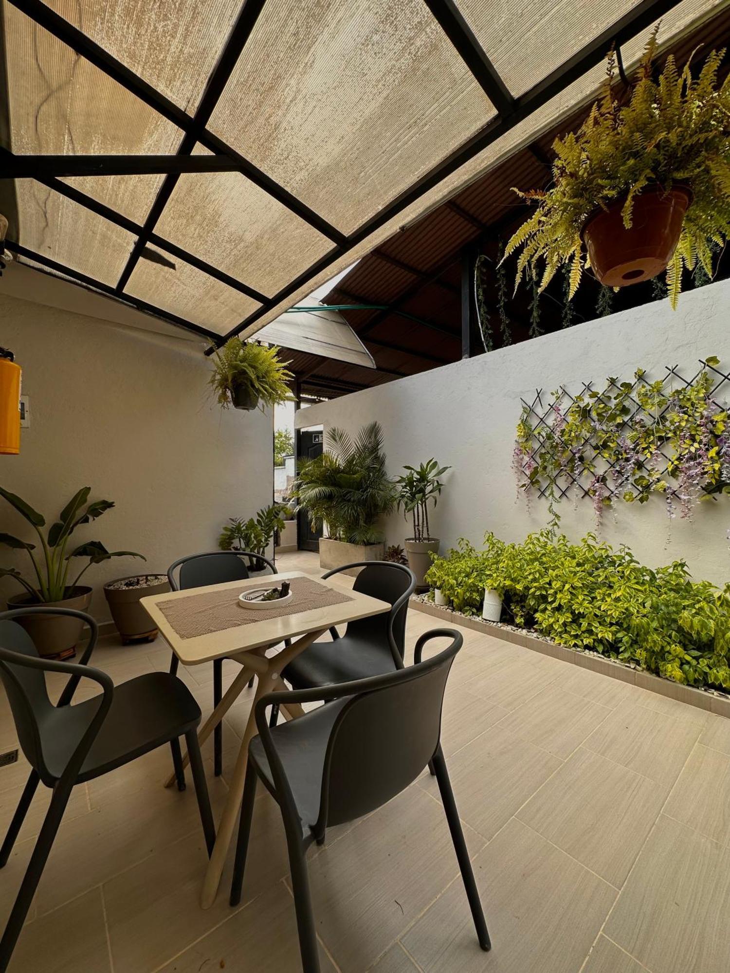 Hotel Bali At Poblado Меделин Екстериор снимка