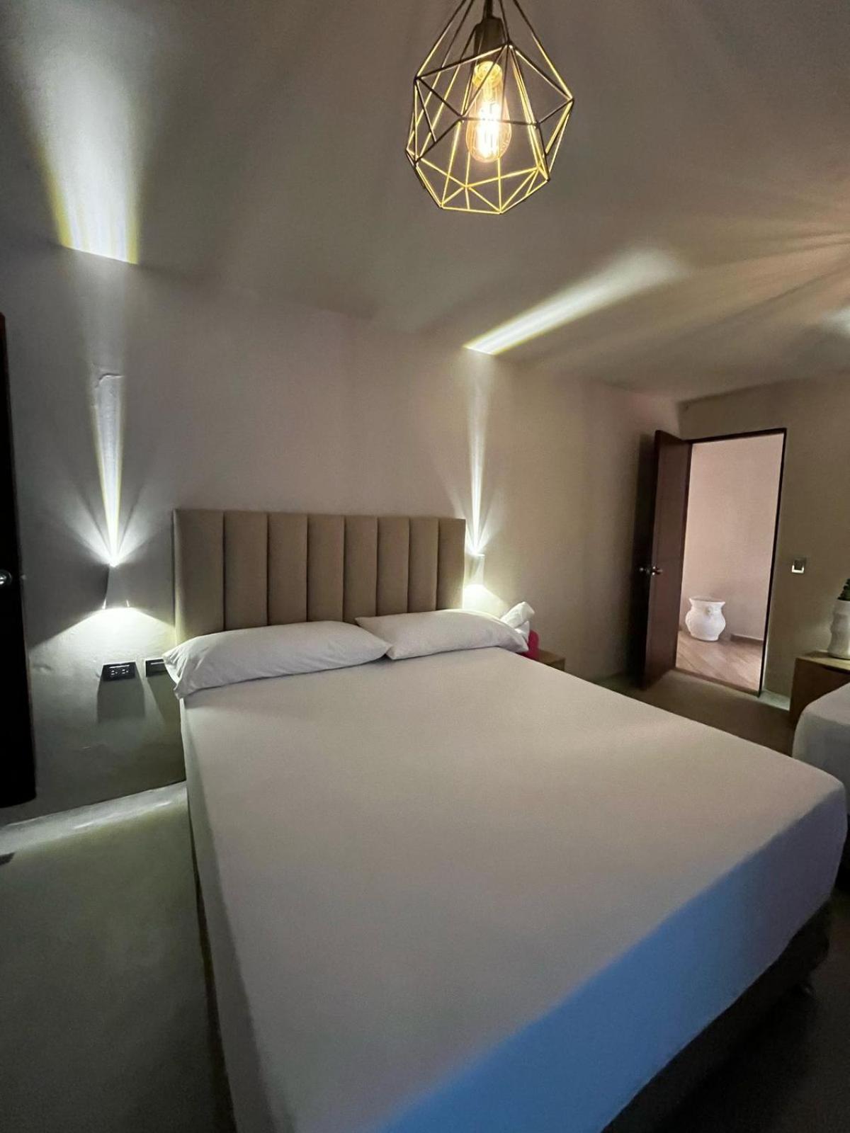 Hotel Bali At Poblado Меделин Екстериор снимка